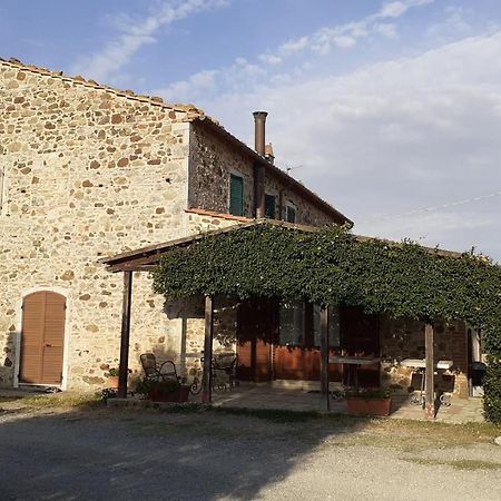Poggio Mario Villa Сатурния Екстериор снимка