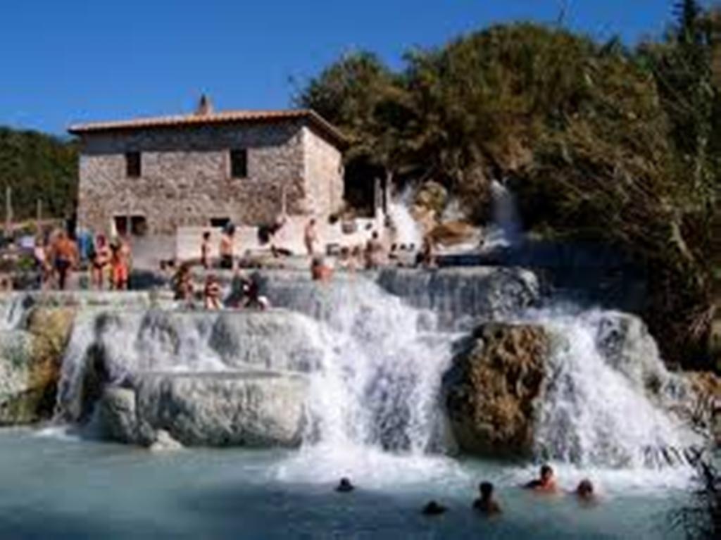 Poggio Mario Villa Сатурния Екстериор снимка
